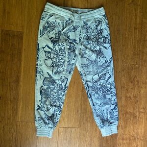 Women’s Mother Drawstring Trainer Crop in Floral, Size 28